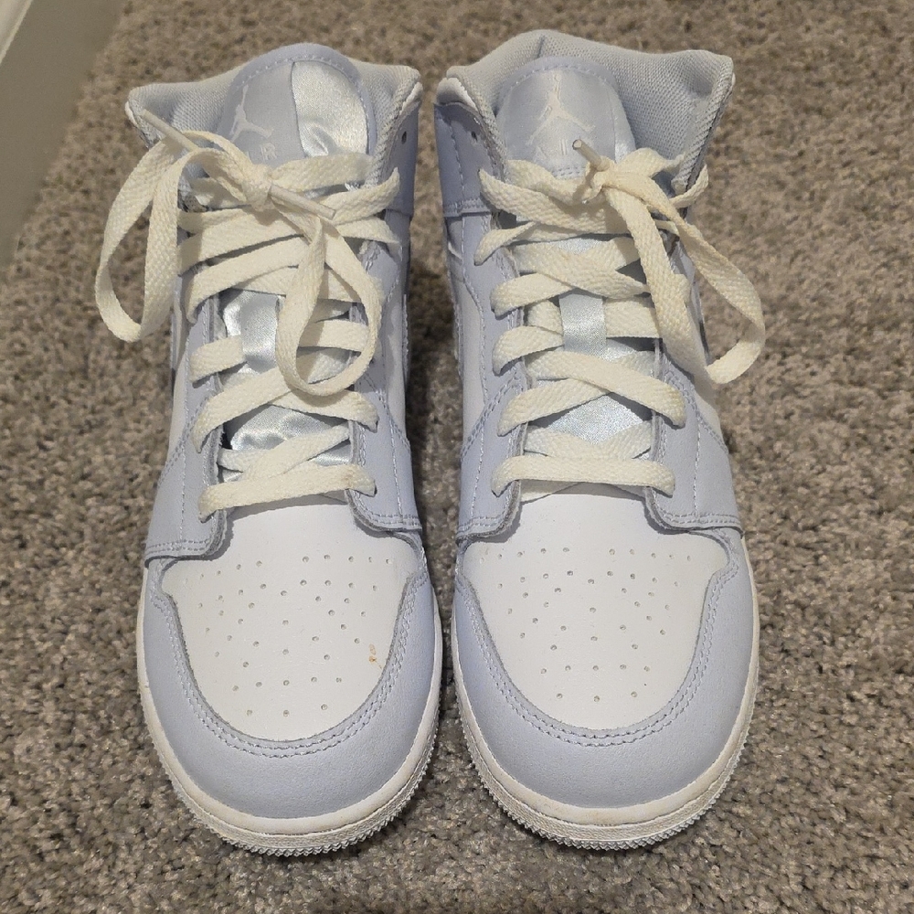 Nike Air Jordan 1 Mid GS White Light Blue High Top Sneakers Size 7Y Women's 8.5